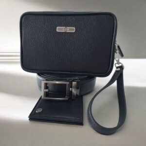 Un coffret chic et pratique 🎁 – Sacoche moderne, ceinture en cuir véritable et portefeuille raffiné.
Le pack parfait pour un look élégant au quotidien ✨