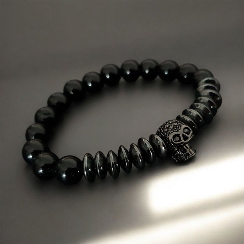 Bracelet homme en perles d'onyx noire et d'hématite cylindrique avec pendentif tête de mort acier inoxydable - Accessoire style rock gothique masculin